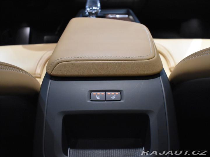 Volvo XC60 2,0 T6 AWD Plus Pano,Vent 2025