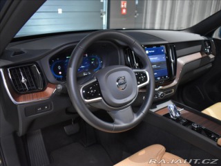 Volvo XC60 2,0 T6 AWD Plus Pano,Vent 2025