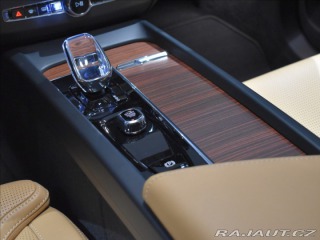 Volvo XC60 2,0 T6 AWD Plus Pano,Vent 2025