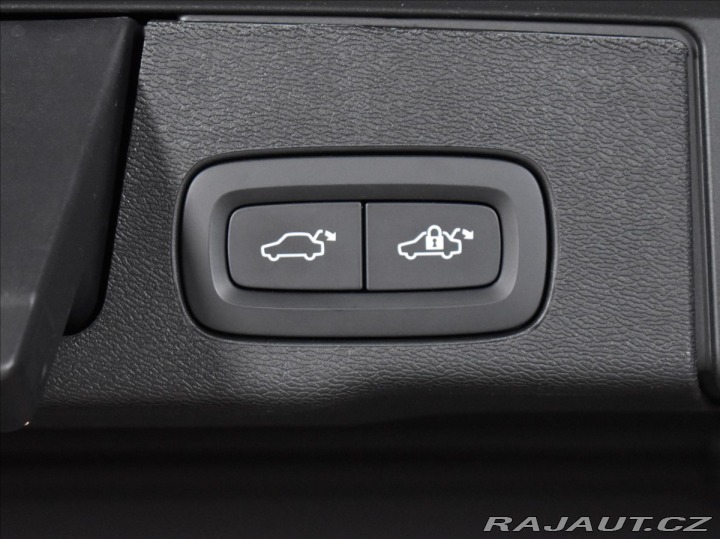 Volvo XC60 2,0 B5 AWD Plus BLIS,Bezk 2025