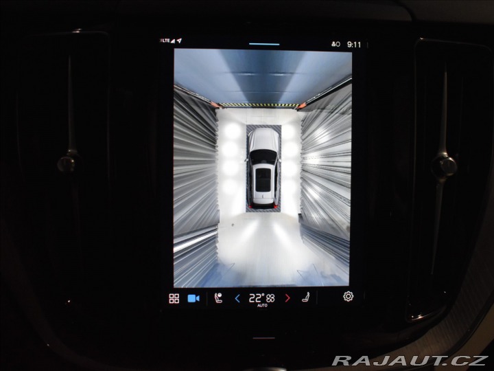 Volvo XC60 2,0 B5 AWD Plus BLIS,Bezk 2025