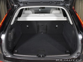 Volvo XC60 2,0 B5 AWD Plus BLIS,Bezk 2025