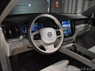 Volvo XC60 2,0 B5 AWD Plus BLIS,Bezk 2025