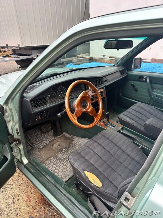 Mercedes-Benz Ostatní modely 2,5 W201 - 190 automat 1800