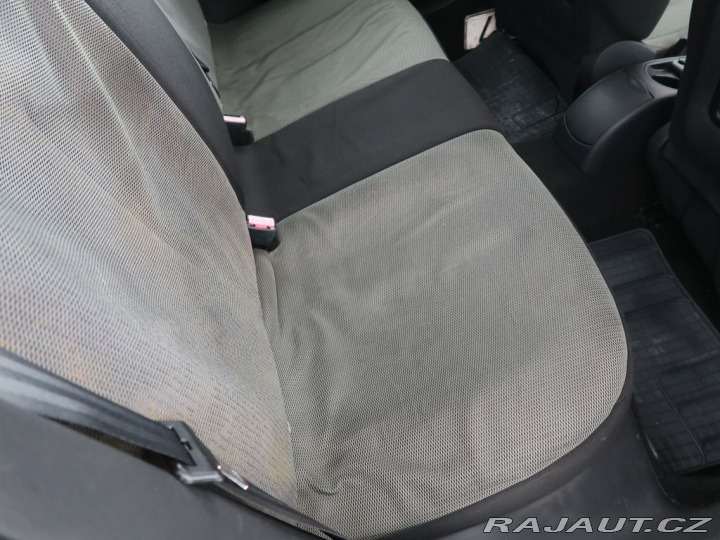 Citroën C4 1.4i,65kW,Manuál 2005