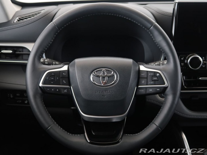 Toyota Highlander 2.5 HEV 4x4, Exekutive sk 2025