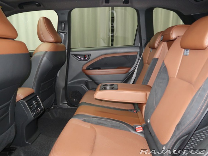 Subaru Forester 4x4 TOURING + zimní kompl 2025