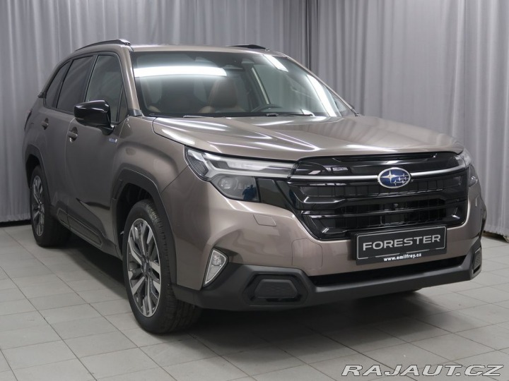 Subaru Forester 4x4 AWD TOURING. Ve výrob 2025