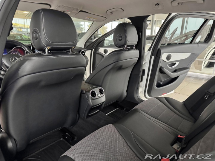 Mercedes-Benz C 220d 4Matic AMG*REZERVACE 2017