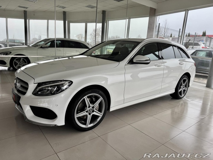 Mercedes-Benz C 220d 4Matic AMG*REZERVACE 2017