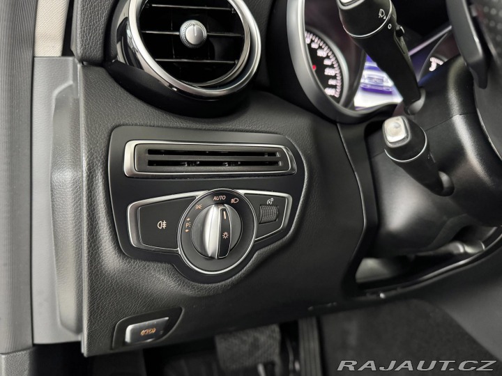 Mercedes-Benz C 220d 4Matic AMG*REZERVACE 2017