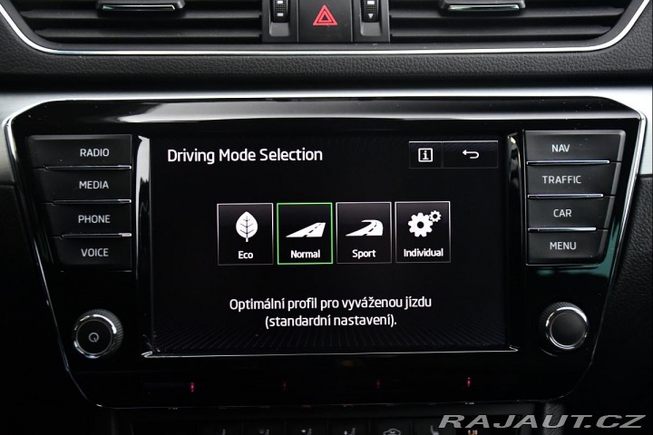 Škoda Superb 2.0TDi NAVI CARPLAY 4X4 Č 2017