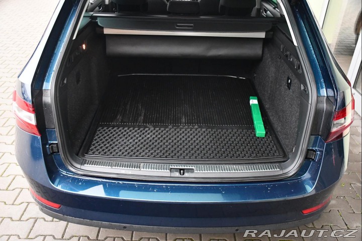 Škoda Superb 2.0TDi NAVI CARPLAY 4X4 Č 2017