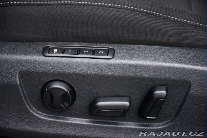 Škoda Superb 2.0TDi NAVI CARPLAY 4X4 Č 2017