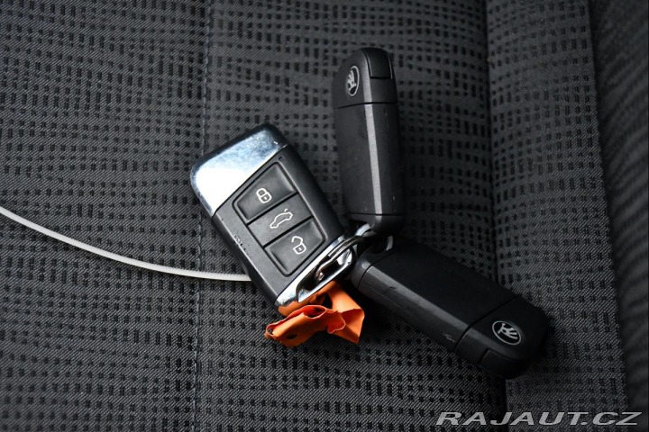 Škoda Superb 2.0TDi NAVI CARPLAY 4X4 Č 2017