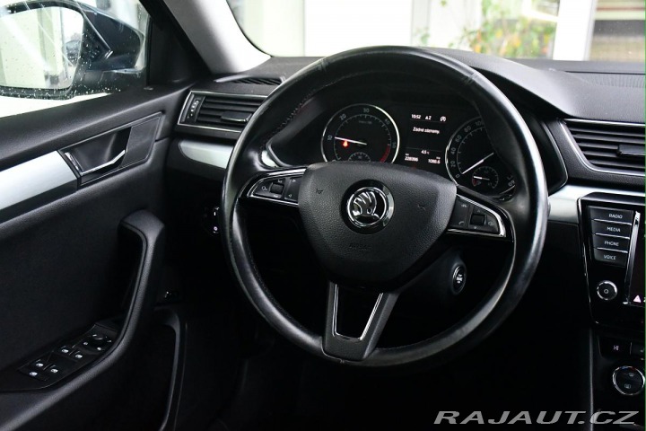 Škoda Superb 2.0TDi NAVI CARPLAY 4X4 Č 2017