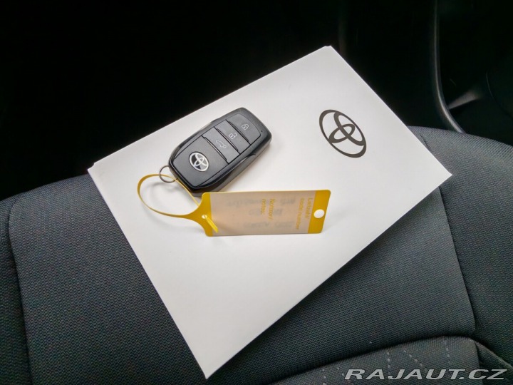 Toyota Corolla Cross 2.0 Hybrid (197 k) Style 2024