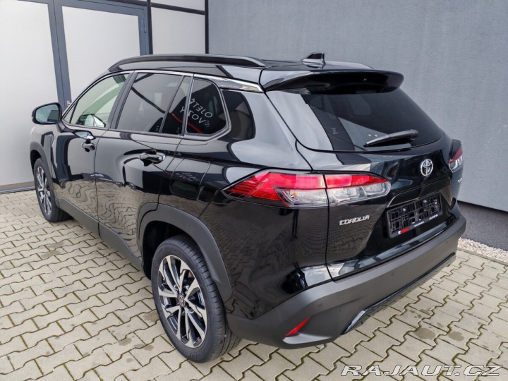 Toyota Corolla Cross 2.0 Hybrid (197 k) Style 2024