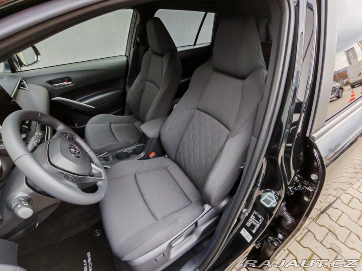 Toyota Corolla Cross 2.0 Hybrid (197 k) Style 2024