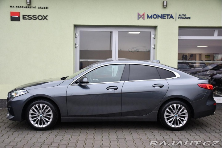 BMW 2 218d LED NAVI REZERVACE 2021