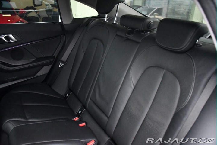 BMW 2 218d LED NAVI REZERVACE 2021