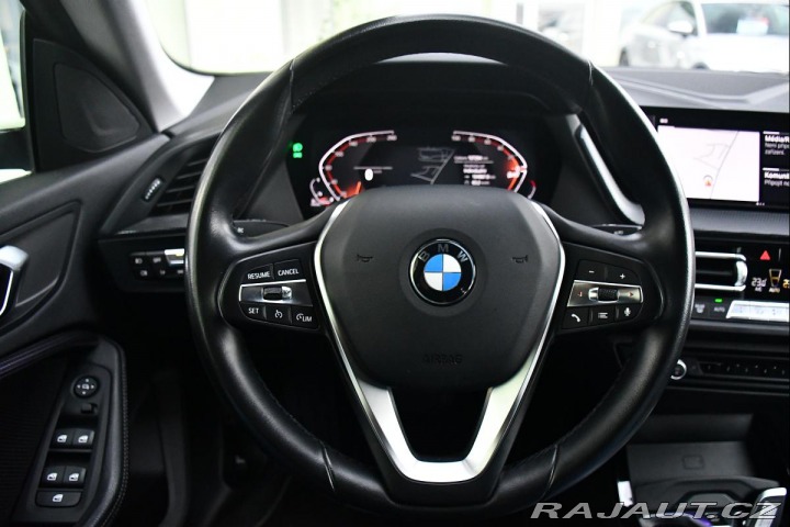 BMW 2 218d LED NAVI REZERVACE 2021