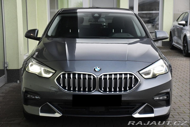BMW 2 218d LED NAVI REZERVACE 2021
