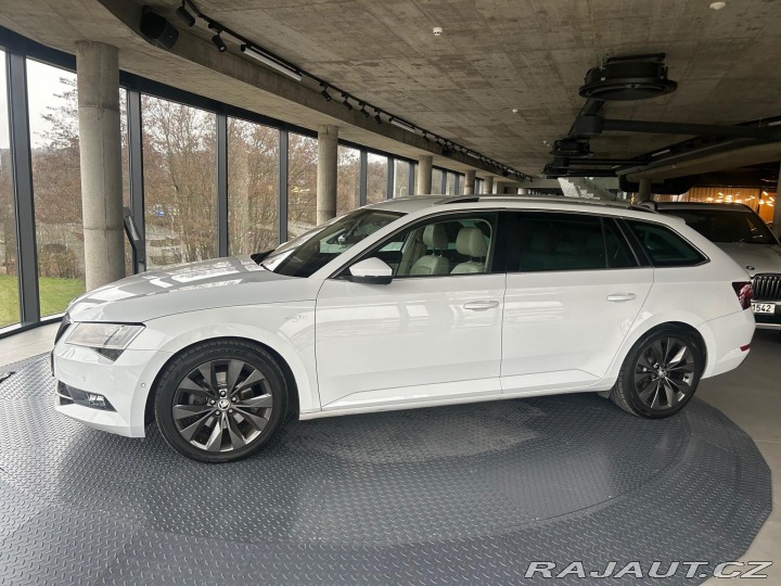 Škoda Superb Combi 2.0 TDI DSG L&K 2015