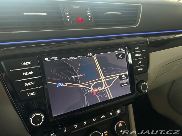 Škoda Superb Combi 2.0 TDI DSG L&K 2015