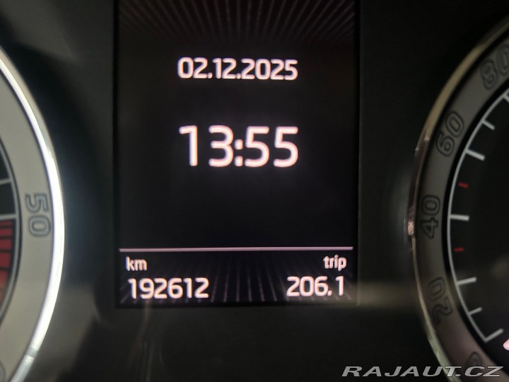 Škoda Superb Combi 2.0 TDI DSG L&K 2015