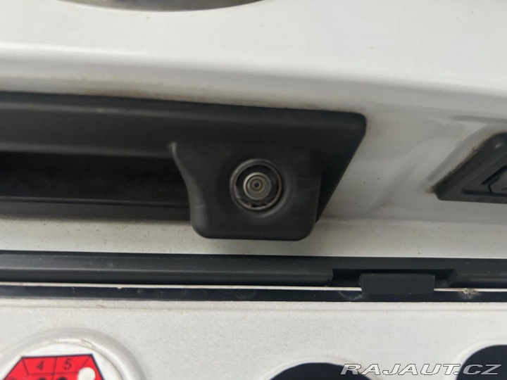 Škoda Superb Combi 2.0 TDI DSG L&K 2015