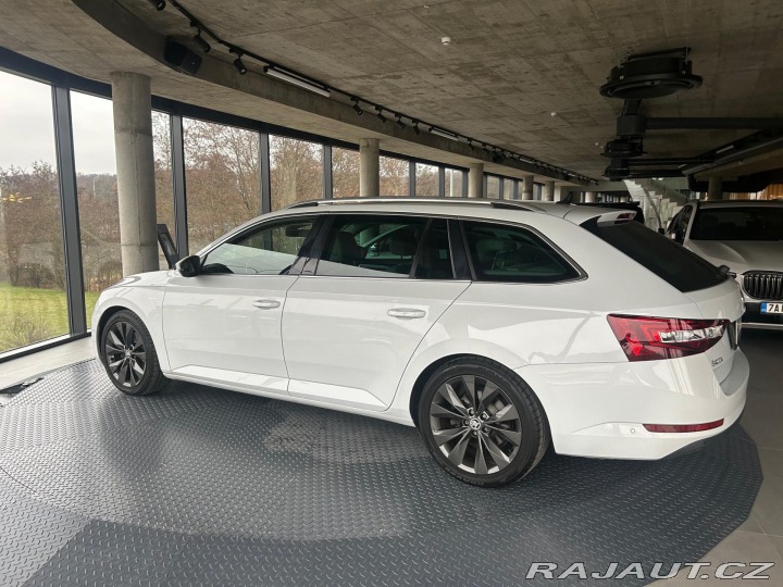 Škoda Superb Combi 2.0 TDI DSG L&K 2015