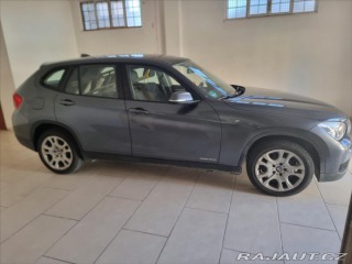 BMW X1 2,0 sDrive 18d 105kw Xeno 2013