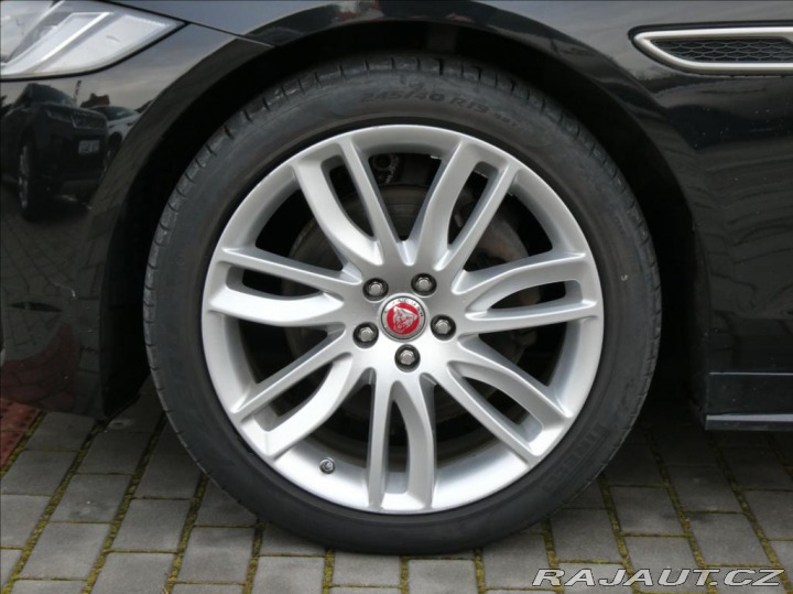 Jaguar XF 2,0 D200 R-Dynamic S,1M,Č 2023