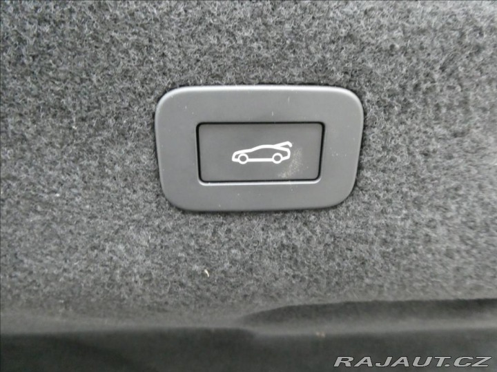 Jaguar XF 2,0 D200 R-Dynamic S,1M,Č 2023