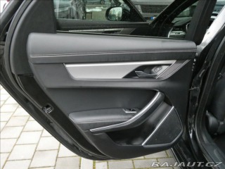 Jaguar XF 2,0 D200 R-Dynamic S,1M,Č 2023