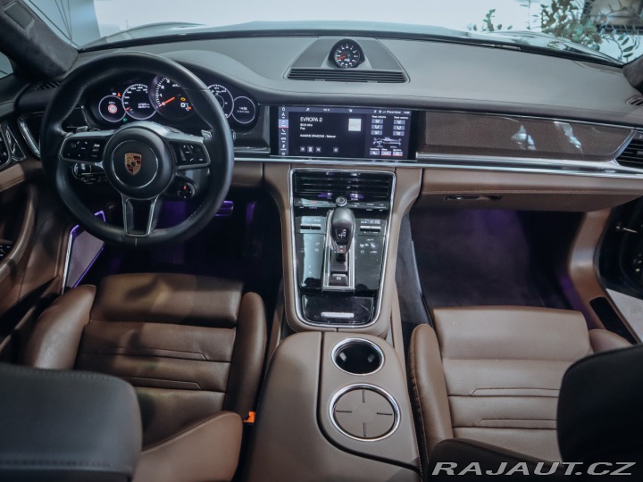 Porsche Panamera GTS Sport Turismo 338 kW 2020