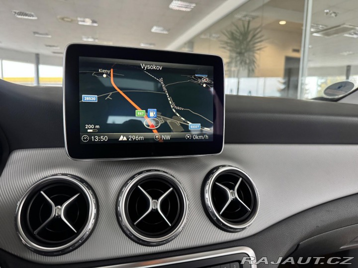 Mercedes-Benz GLA 200 Aut*LED*Comand*Panor* 2016