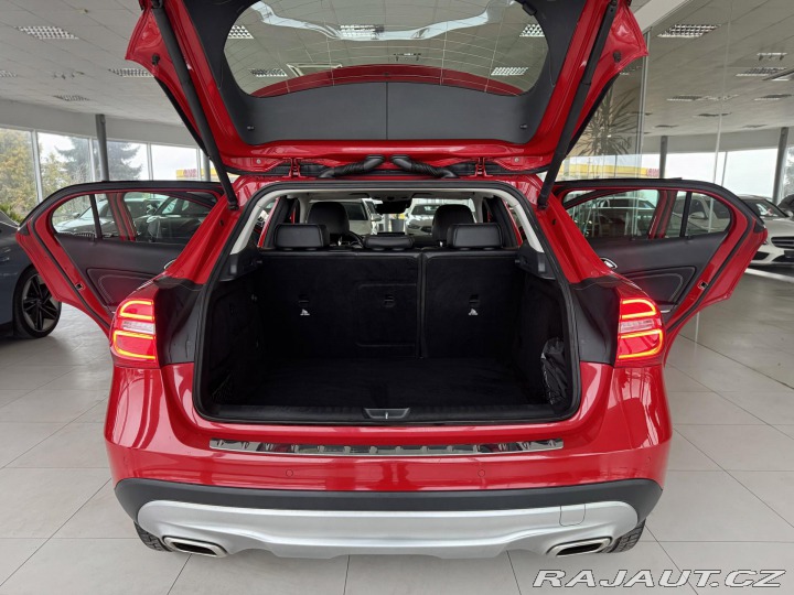 Mercedes-Benz GLA 200 Aut*LED*Comand*Panor* 2016