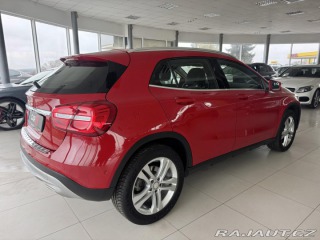 Mercedes-Benz GLA  1800