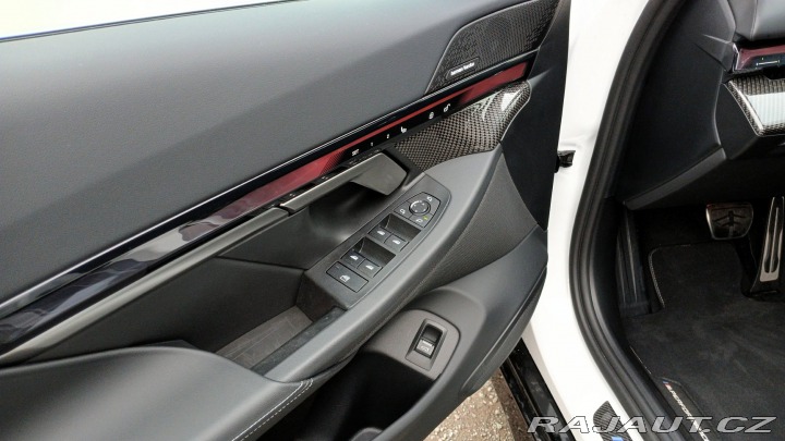 BMW i5 eDrive40 2024