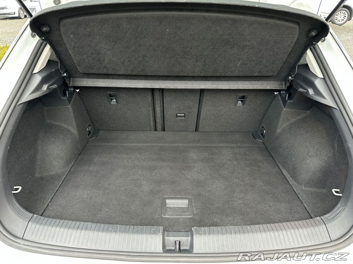 Volkswagen T-Roc 1,5TSI 110kW STYLE TAŽNÉ 2022