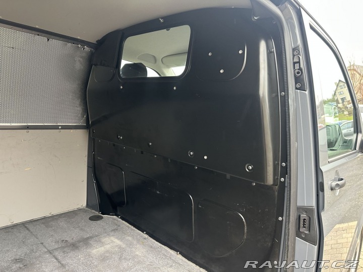 Volkswagen Transporter 2,0TDI 75kW KŘÍDLA TAŽNÉ 2017