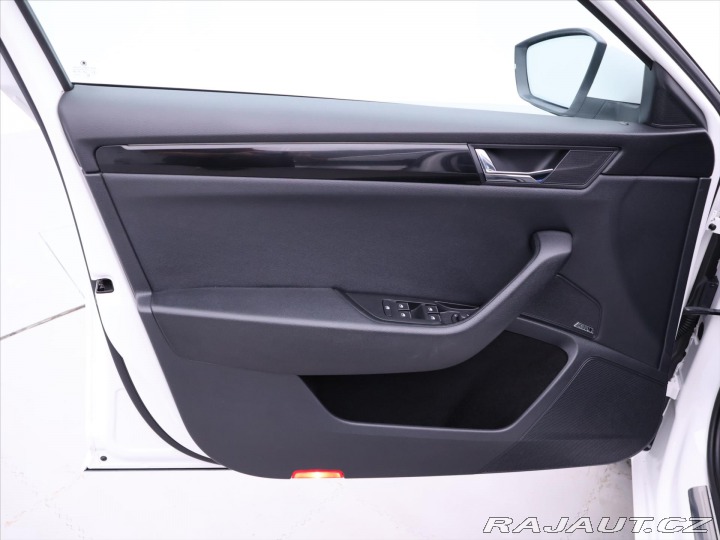 Škoda Superb 2,0 TSI 242kW DSG 4x4 L&a 2016