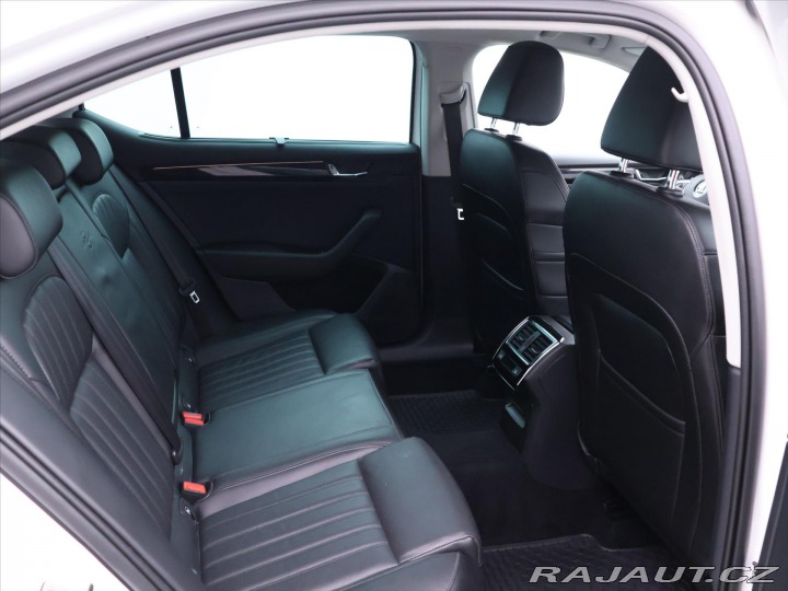 Škoda Superb 2,0 TSI 242kW DSG 4x4 L&a 2016