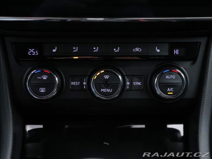 Škoda Superb 1,6 TDI 88kW DSG Style Xe 2016