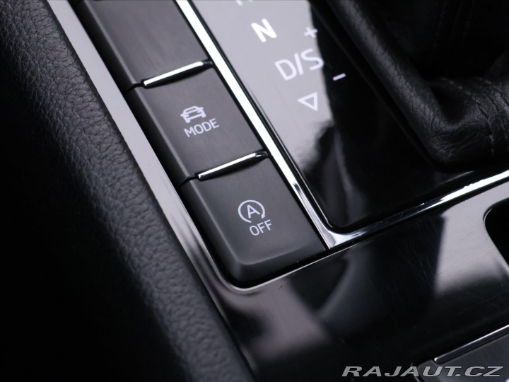 Škoda Superb 1,6 TDI 88kW DSG Style Xe 2016