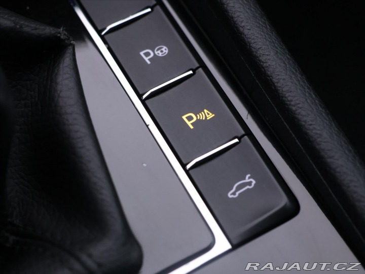 Škoda Superb 1,6 TDI 88kW DSG Style Xe 2016