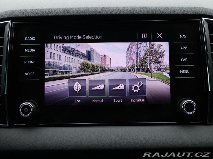 Škoda Karoq 1,5 TSI DSG Sportline Vir 2020