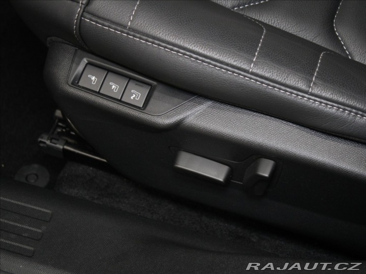 Citroën C4 1,2 PT 96kW AT Shine 12tk 2023